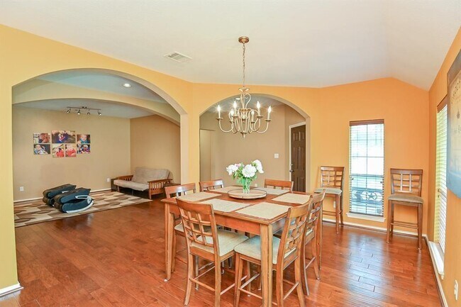 Building Photo - 4903 Lake Gladewater Ct