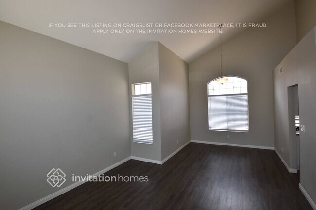 Building Photo - 6440 Silver Dawn Ln