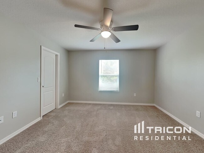 Foto del edificio - 1576 Wynford Cir