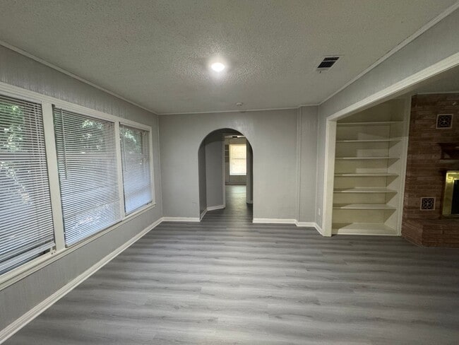 Building Photo - 3500 Sturgis Ln