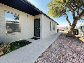 Building Photo - 3807 N 23rd Dr