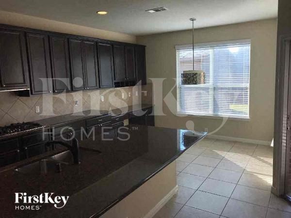 Building Photo - 13738 Lake Livingston Dr