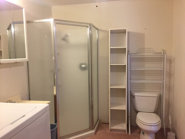 Foto del edificio - 5510 State Hwy J