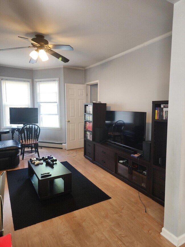 Building Photo - 26 BILLINGS