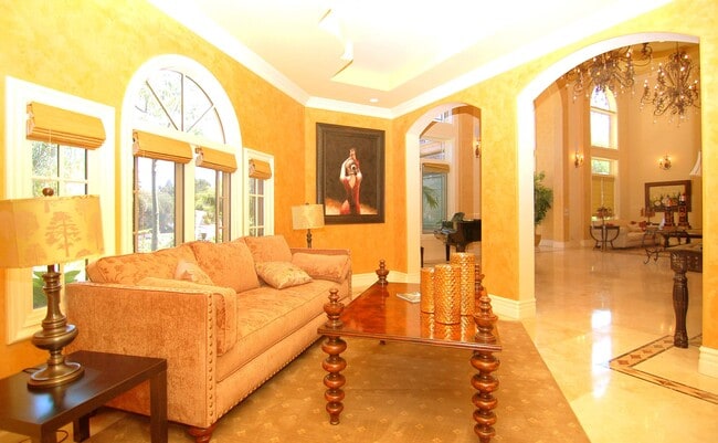 Foto del edificio - 4141 Hayvenhurst Ave