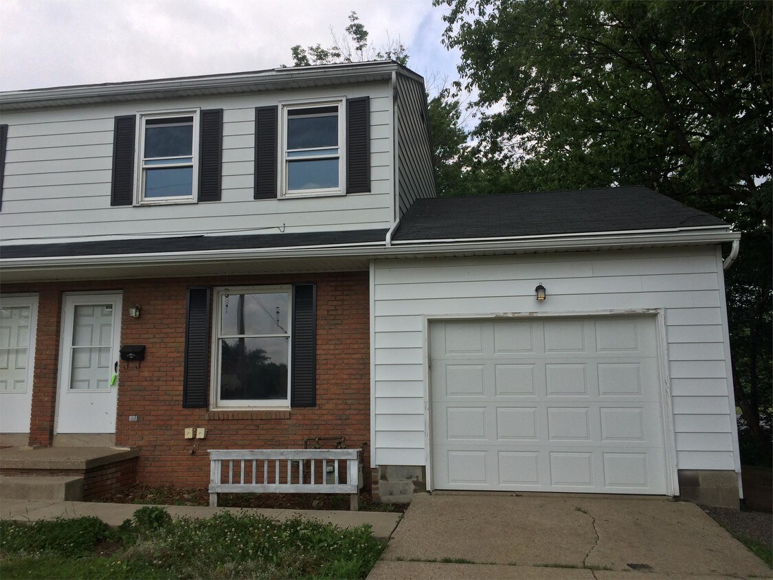 4348 Lorwood Dr Unit 1, Stow, OH 44224 Apartment for Rent in Stow, OH