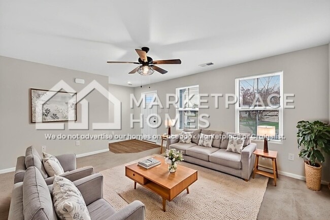 Foto del edificio - 807 Sun Vly Wy