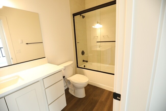 Foto del edificio - 21806 E Indiana Ave