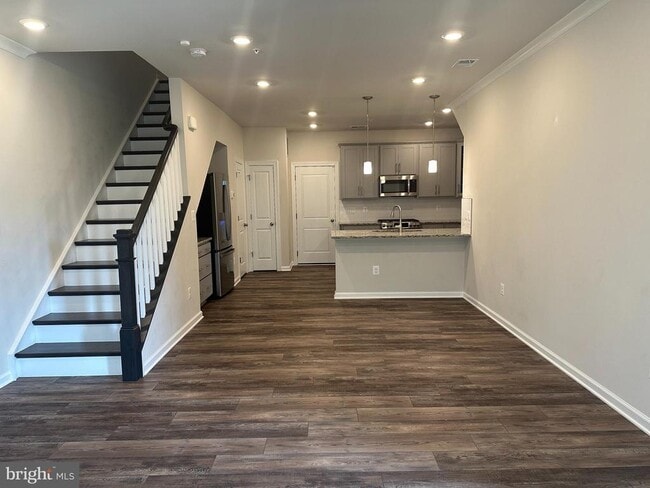 Building Photo - 43353 Radford Divide Ter