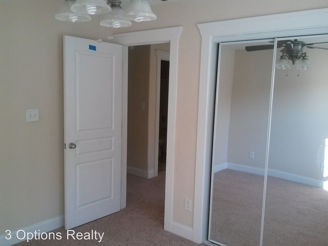 Foto del edificio - 4 br, 2.5 bath House - 400 Park Place