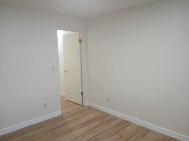 Foto del edificio - 7622 Chinook Ave