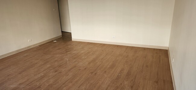 Foto del edificio - 1450 E 55th Pl