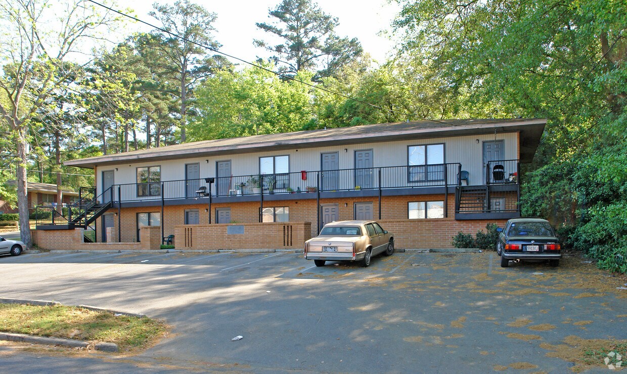 Primary Photo - 115 Lipona Rd