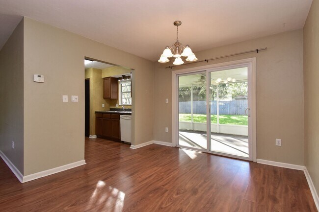 Building Photo - 6426 NW 27th Terrace (Northwood Pines)