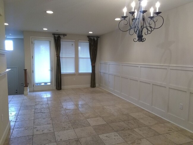 Photo - BEAUTIFUL & SPACIOUS 3 BEDROOM HOME IN MIL...