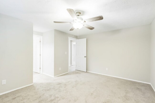 Foto del edificio - 5369 Olde St