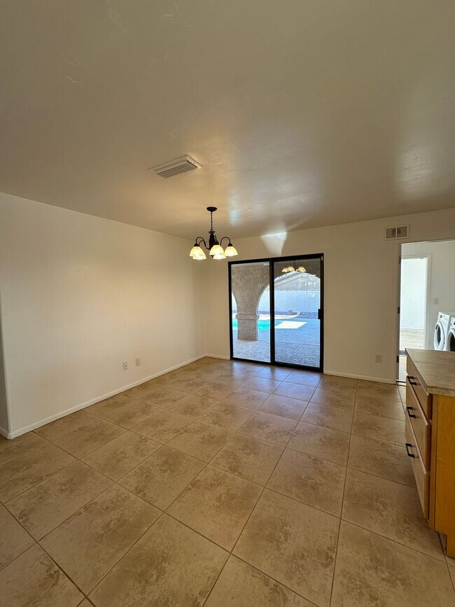 Building Photo - Pool home - 3/2/2 - Dog with owner approva...