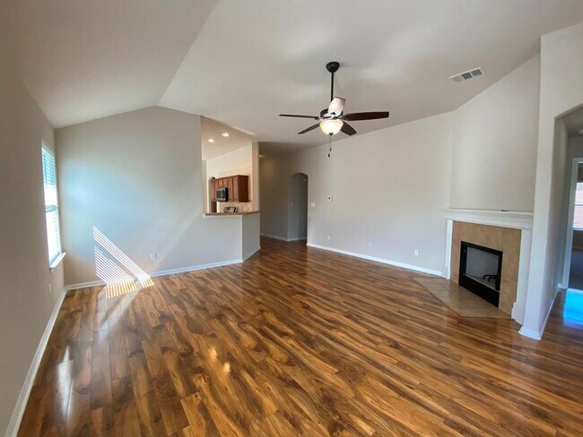 Building Photo - 285 Amber Ash Dr