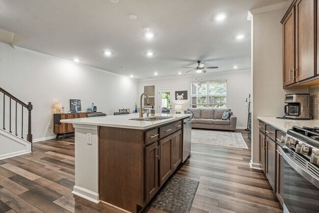 Foto del edificio - Furnished Pittsboro Rental Long or Mid Term Rental (60 Day minimum)