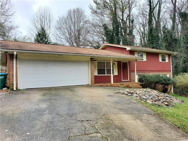 Building Photo - 521 Rockbridge Rd NW