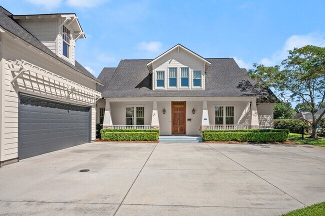 Building Photo - 9349 Pieta Ln