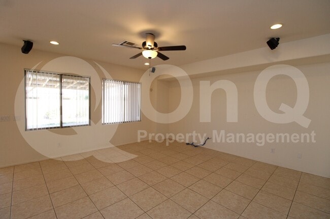 Building Photo - 2568 E San Rafael Trail