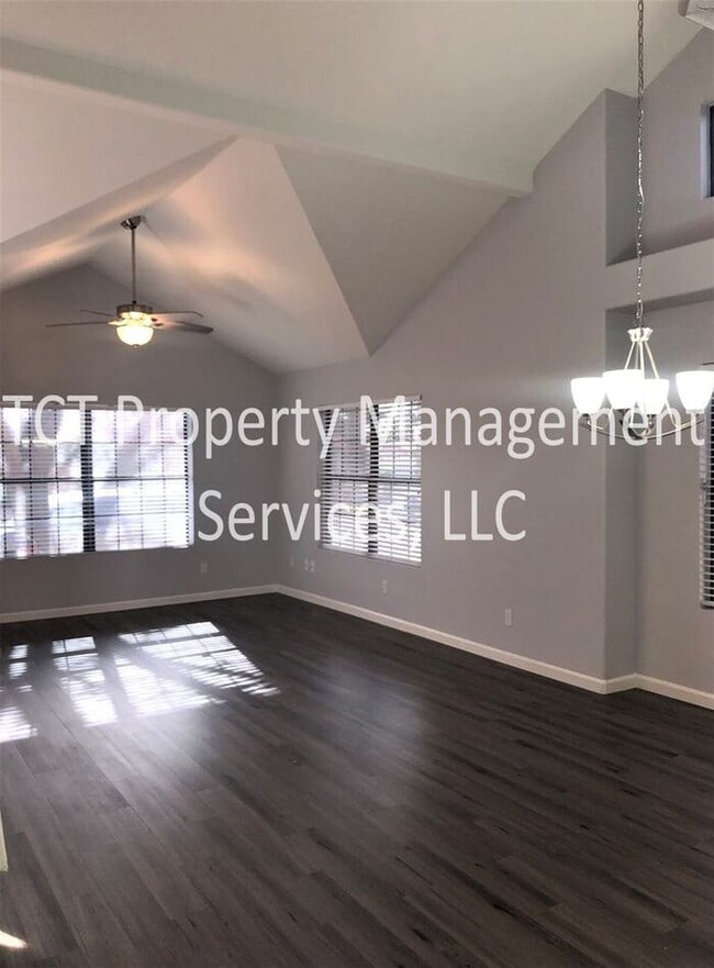 Building Photo - Beautiful Remodeled 4 Bedroom Home in Chan...