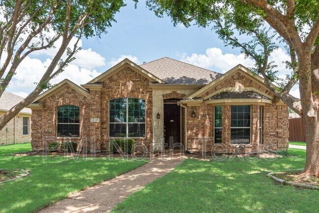 Building Photo - 12608 Red Hawk Dr