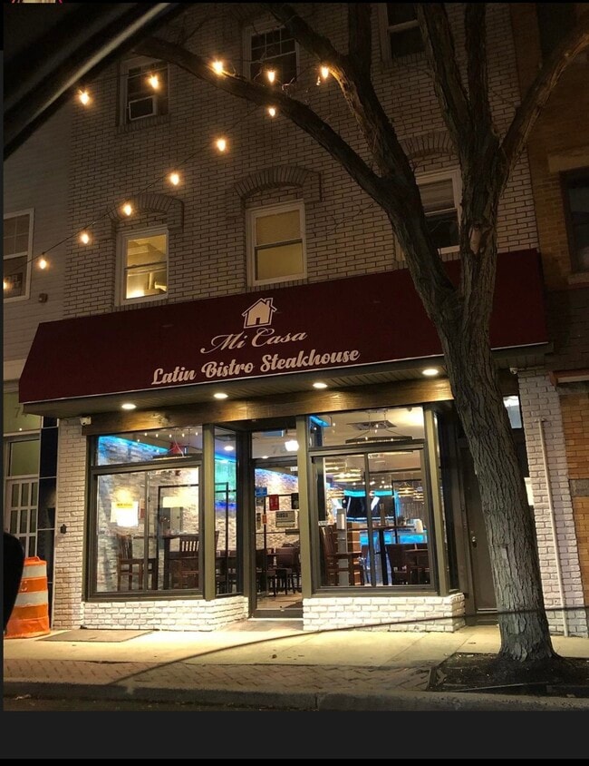 Building Photo - 78 E Cherry St
