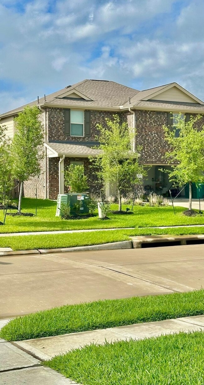 Building Photo - 21723 Piscinola Ln