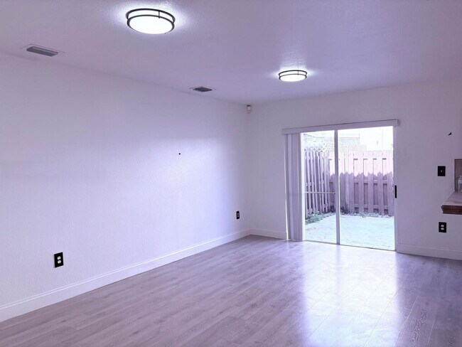 Photo - 11416 NW 93rd Ct House