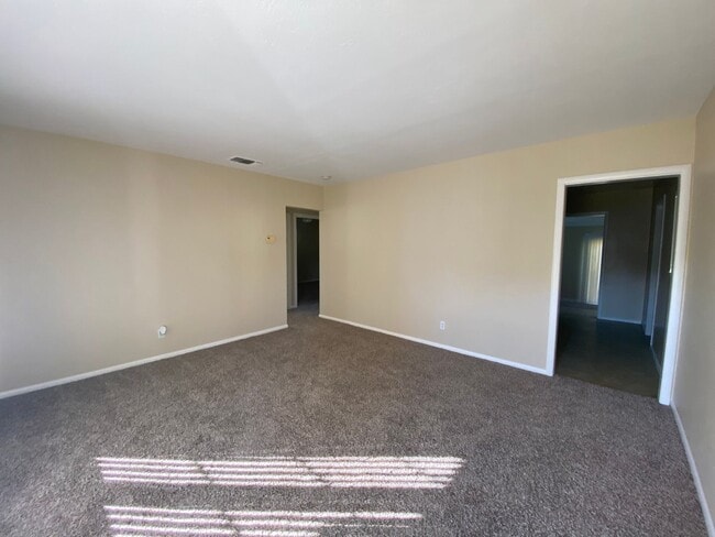 Building Photo - Action Properties RES Inc offering- Central Roseville - 2 Bed, 1 Bath - Separate Living and Famil...