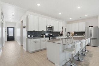 Building Photo - 4935 Legacy Trl