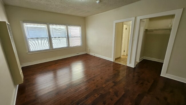 Foto del edificio - 1521 Wilcox Ave