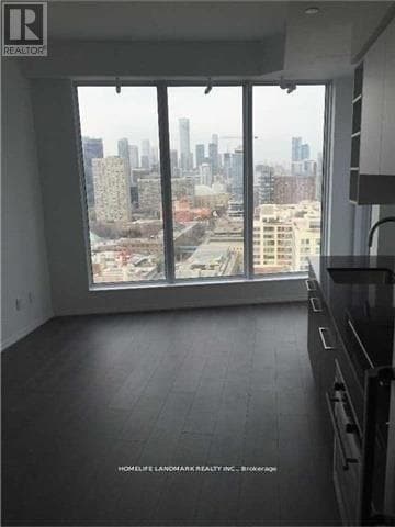 Building Photo - 68 Shuter St