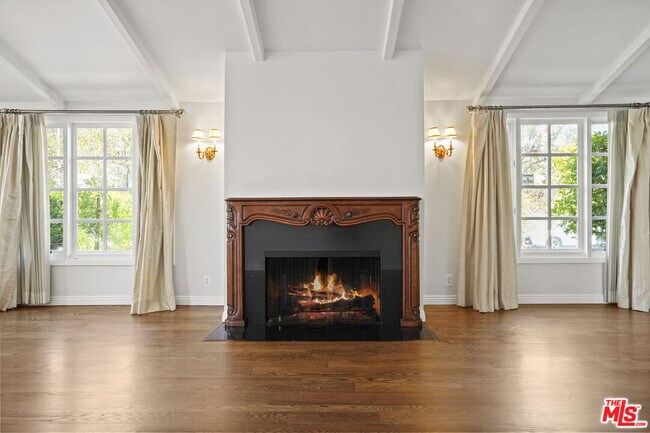 Building Photo - 3800 Encino Hills Pl