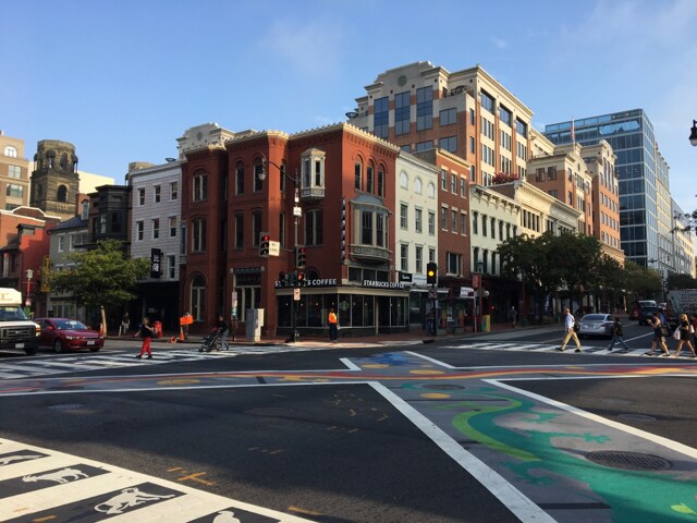 Foto del edificio - 777 7th St NW