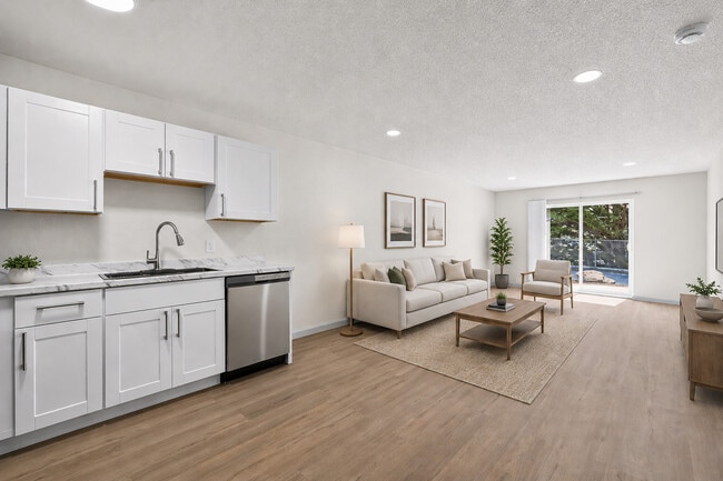 Building Photo - The Clover Apartments