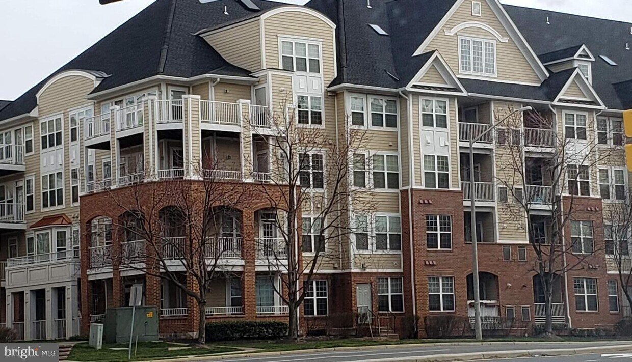 Foto principal - 2710 Bellforest Ct