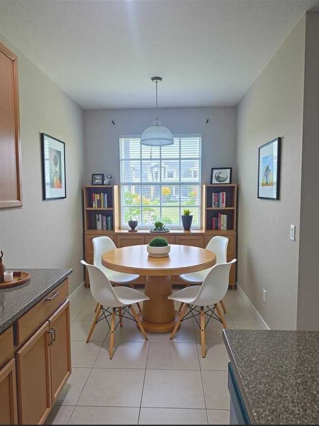 Staged Eat in Kitchen - 1561 SE Hampshire Way