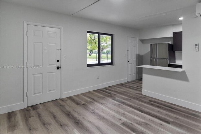 Building Photo - 4037 SW 65th Ave