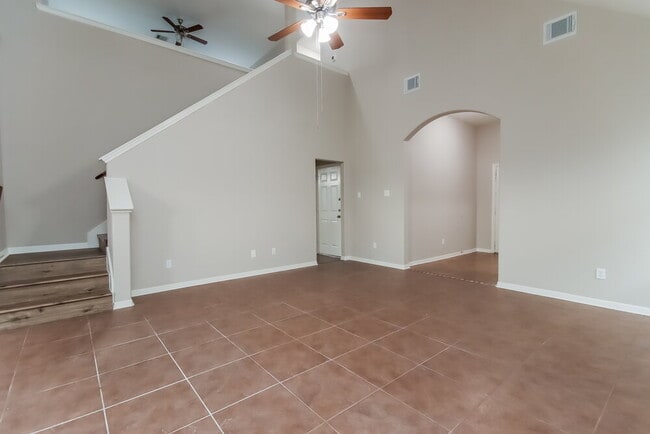 Building Photo - 5326 Rio Dr