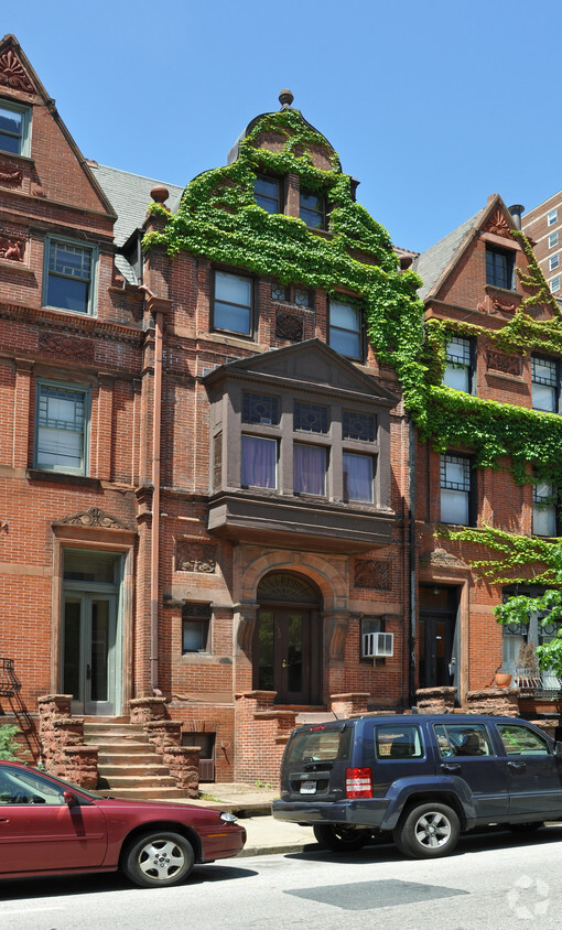 Primary Photo - 1032 N Calvert St