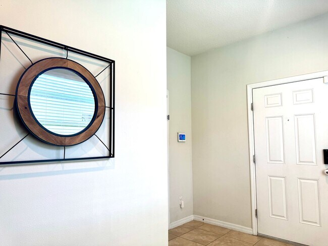 Building Photo - House for rent in Clermont