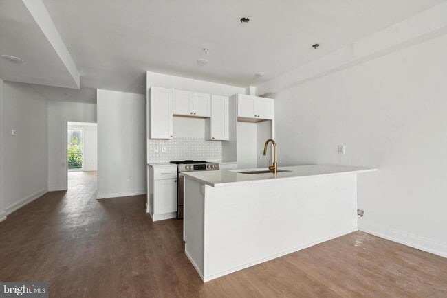 Foto del edificio - 1614 Ridge Ave