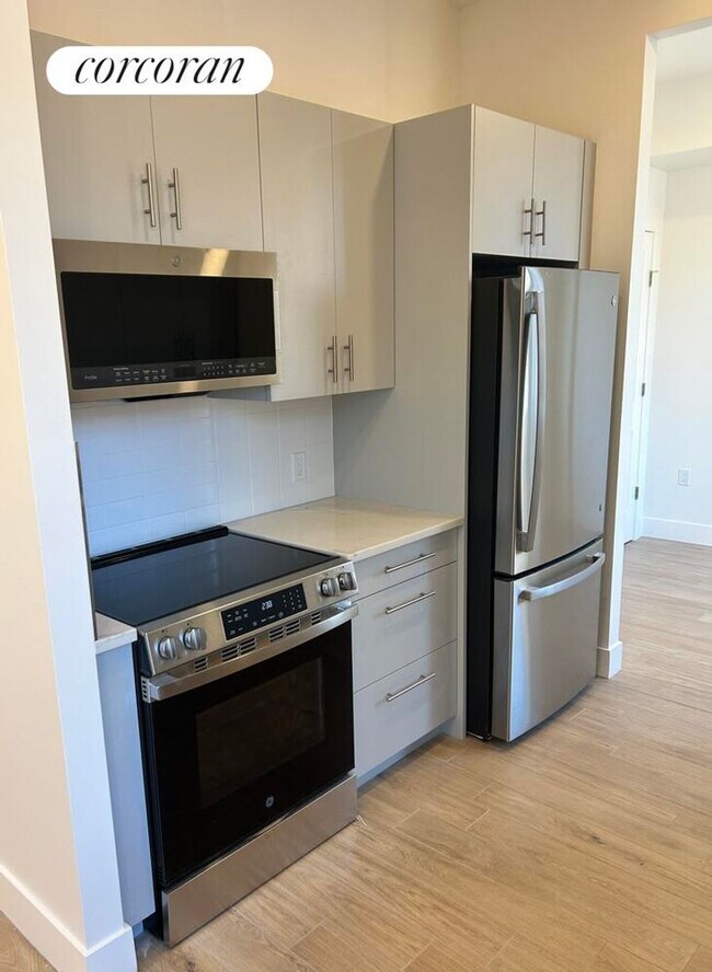 Foto del edificio - 2833 Brighton 3rd St