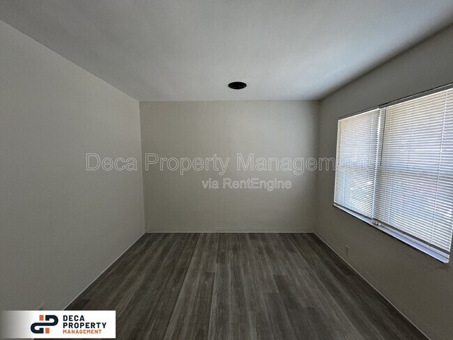 Foto del edificio - 4917 Potomac St