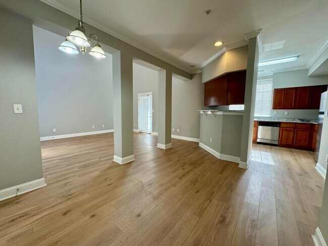 Foto del edificio - 3218 Veterans Memorial Pkwy