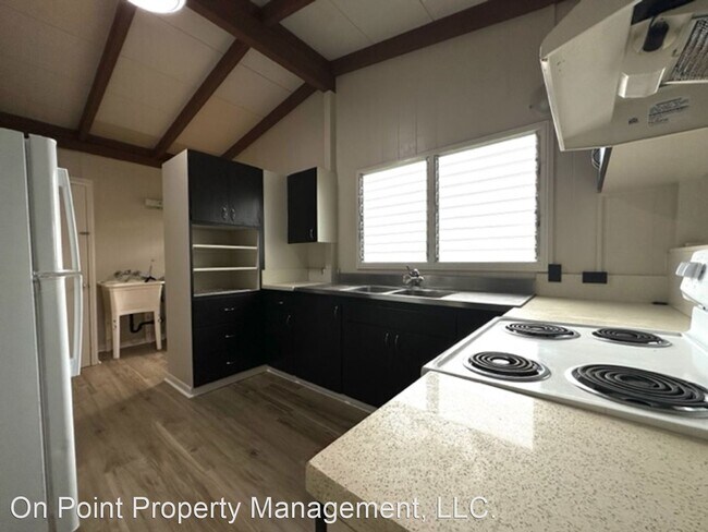 Building Photo - 3 br, 2 bath House - 98-958 Kaamilo St.