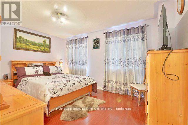 Building Photo - 65 Batt Crescent